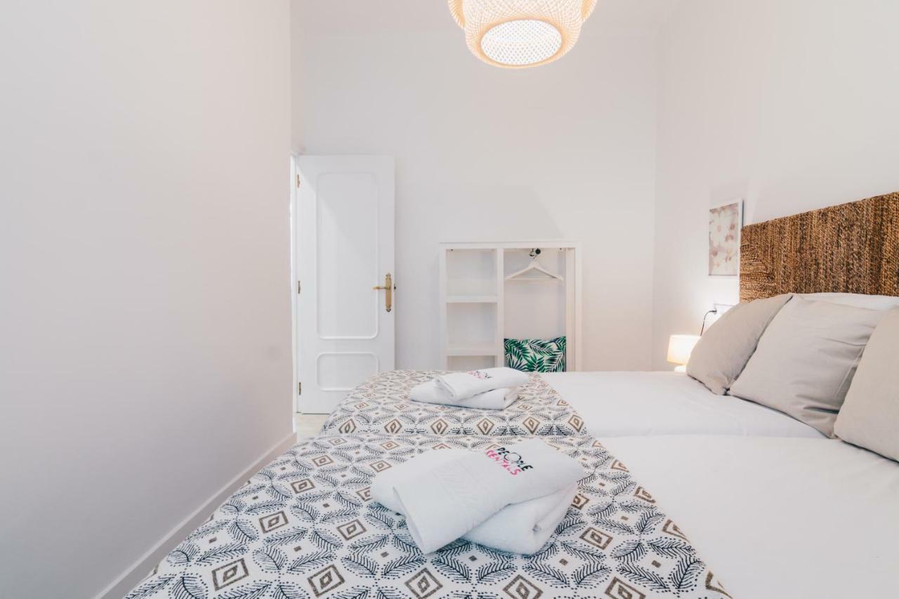 Altair Apartment By People Rentals Bilbao Exterior foto